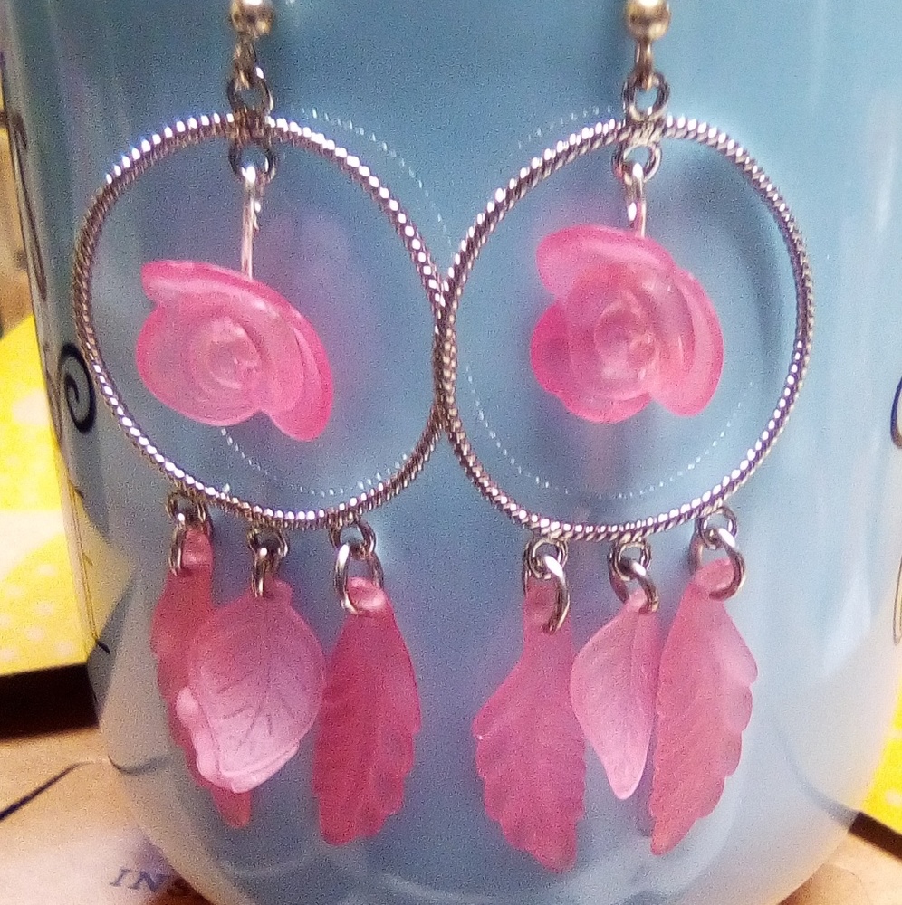 Pink Rosebud Resin Dangle Earrings (NWT)
